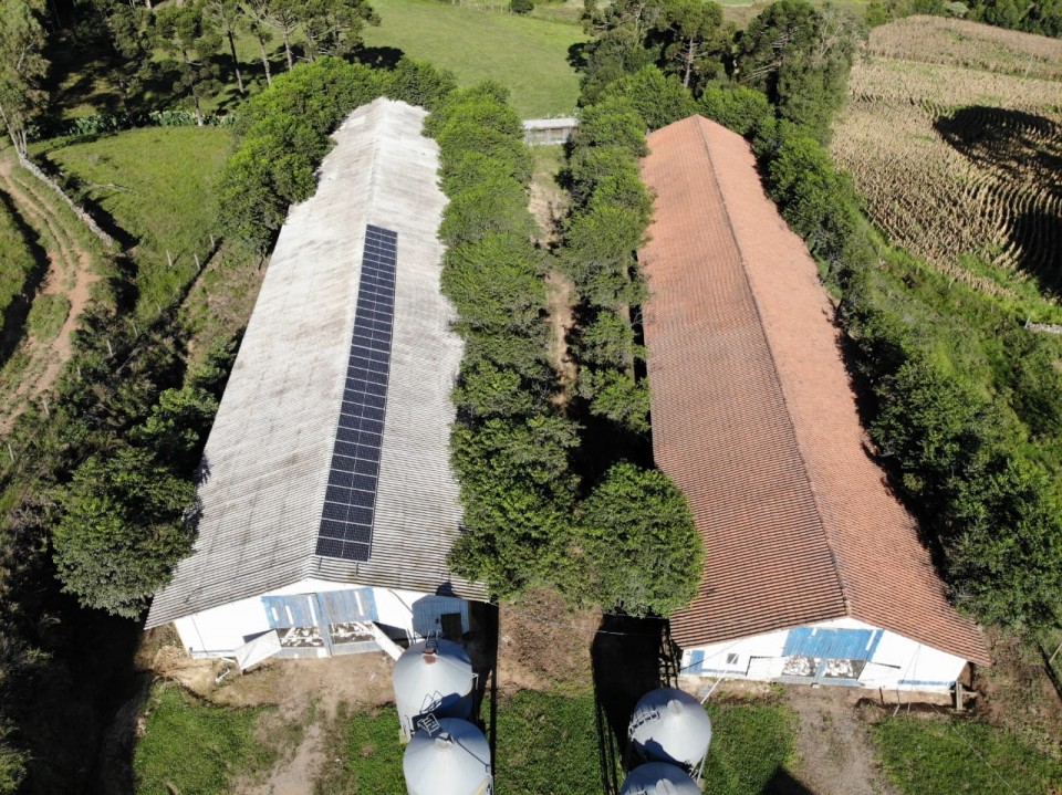 1.400 kW/mês