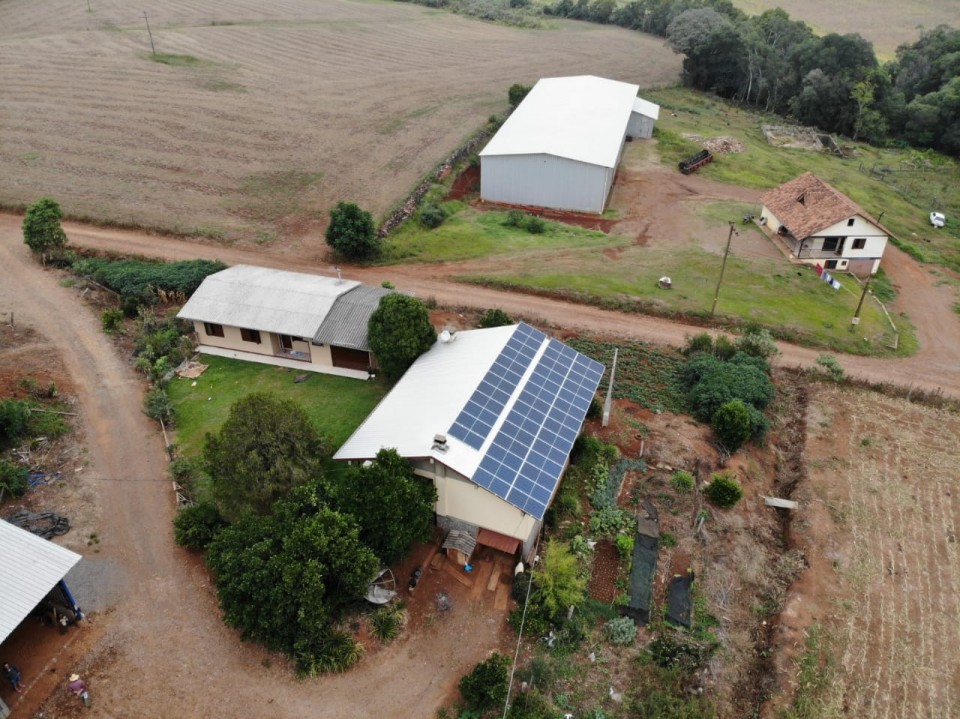 1.360 kW/mês